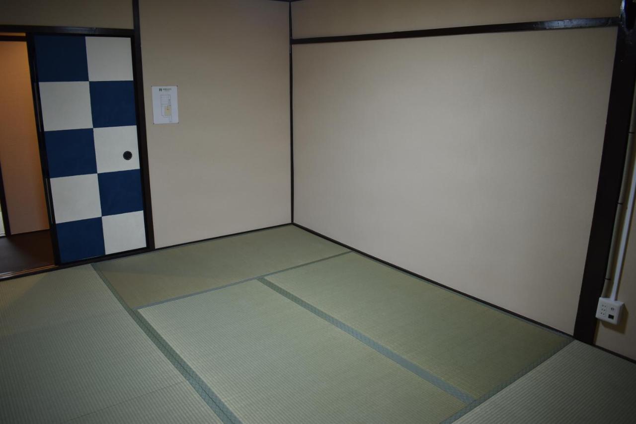 Nishioji Fukuro 西大路梟 Hébergement de vacances *