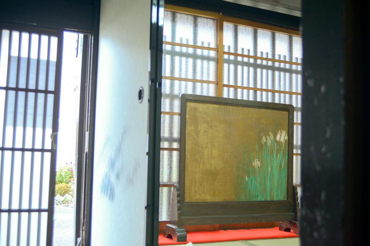Nishioji Fukuro 西大路梟 Ferienhaus *